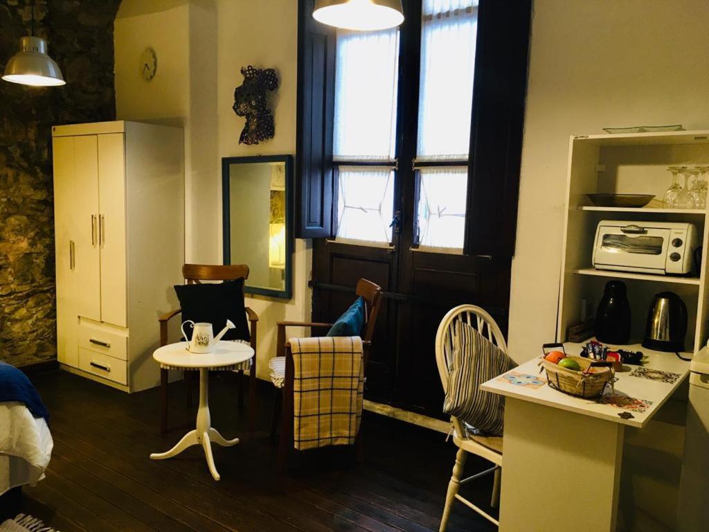 Estudio Taller De Tejas Colonia B&B Colonia del Sacramento Luaran gambar